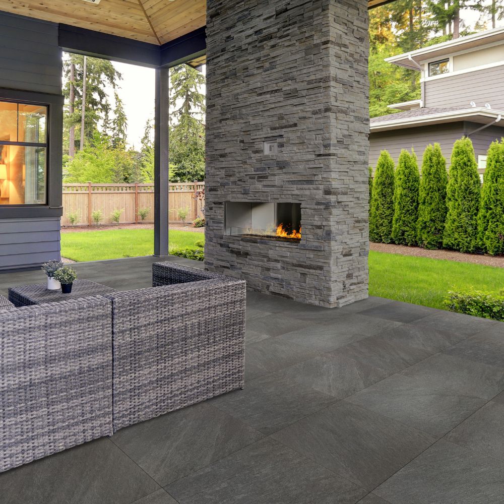 ITALYPorcelainPavers SolNero featured